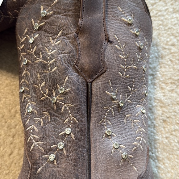 Brown Embroidered Western Boots - Picture 5 of 5